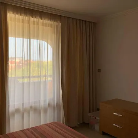 Spacious Apartment In A Luxury Complex By The Sea *